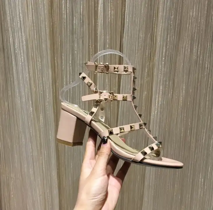 hype Valentino High Heels