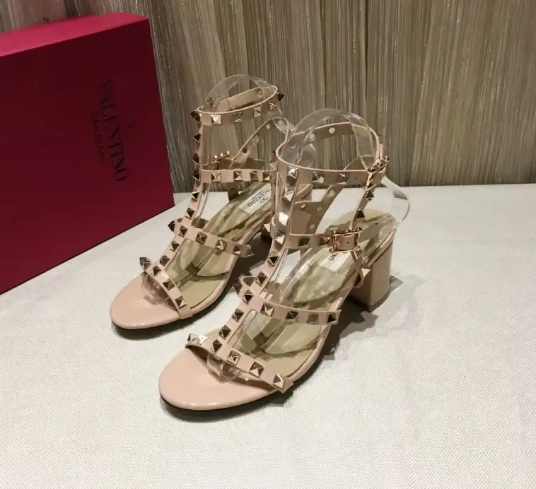 hype Valentino High Heels