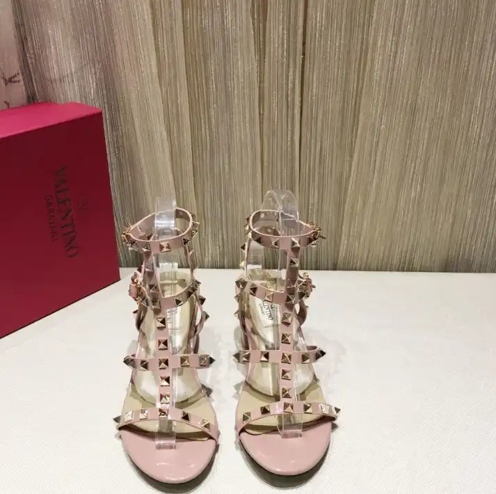 hype Valentino High Heels