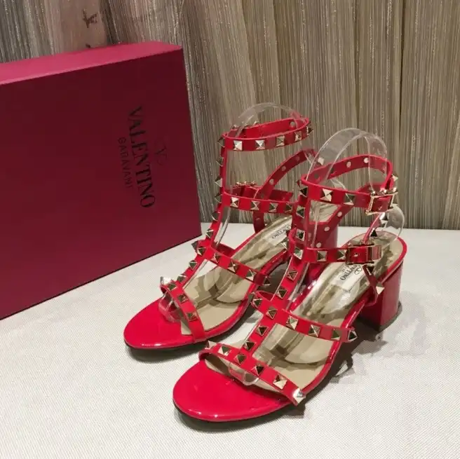 hype Valentino High Heels