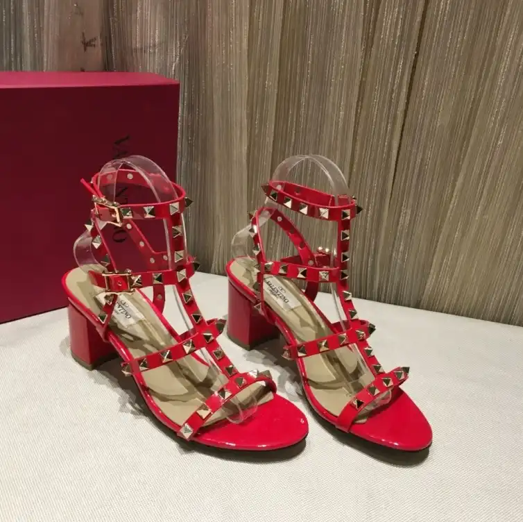 hype Valentino High Heels