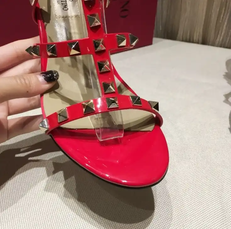 hype Valentino High Heels