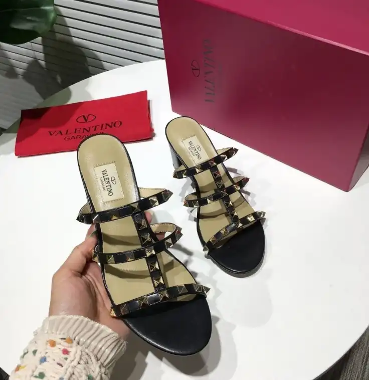 hype Valentino High Heels