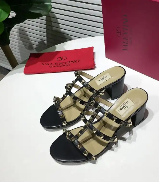 hype Valentino High Heels