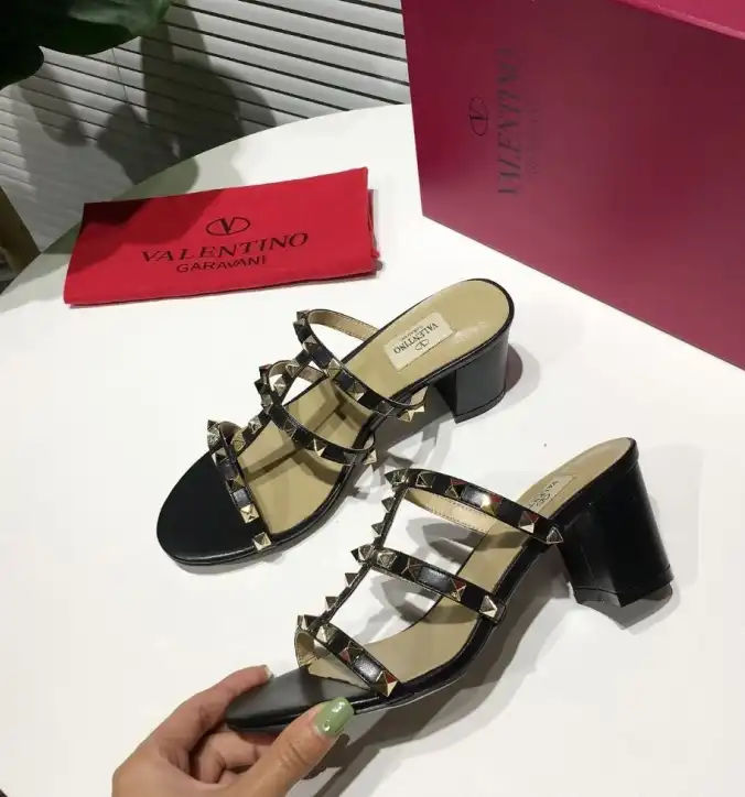 hype Valentino High Heels