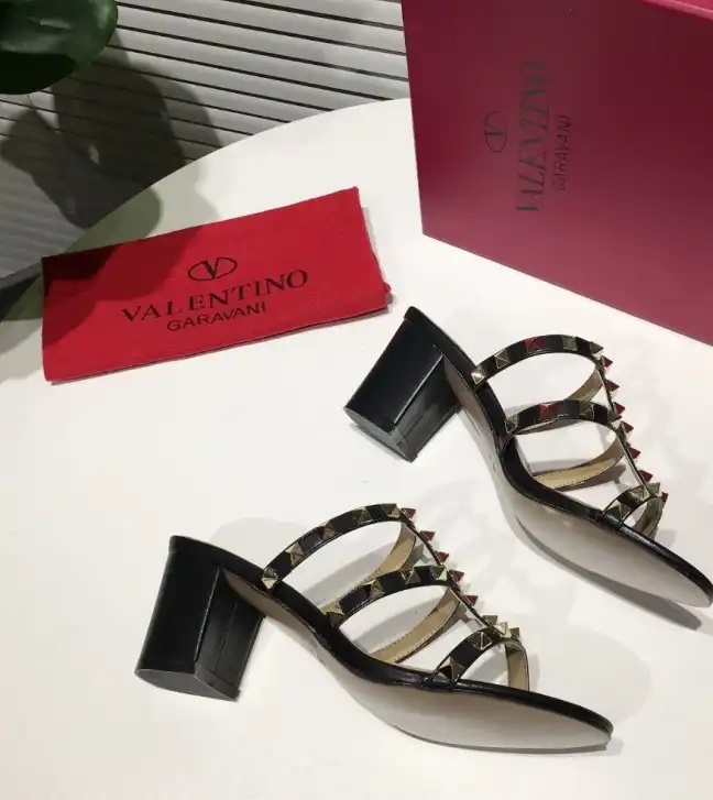 hype Valentino High Heels