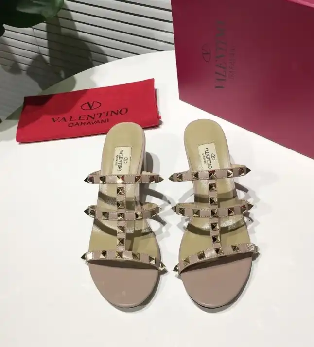 hype Valentino High Heels