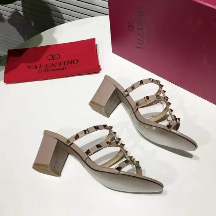 hype Valentino High Heels