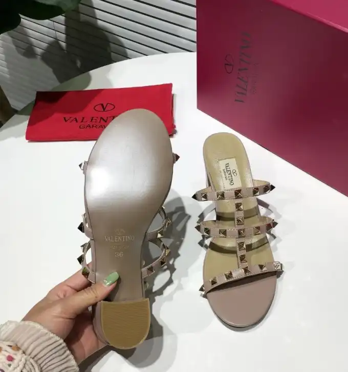 hype Valentino High Heels