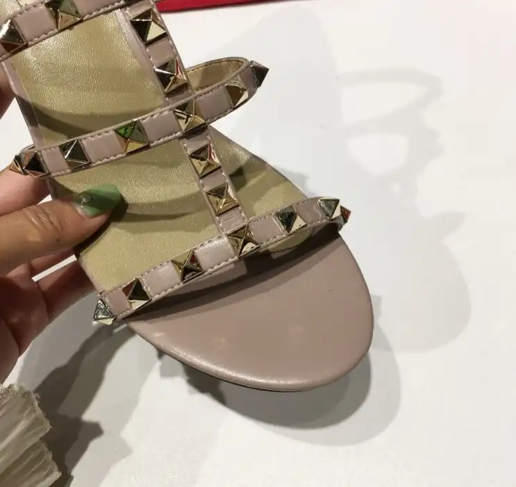 hype Valentino High Heels