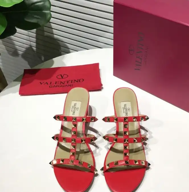 hype Valentino High Heels