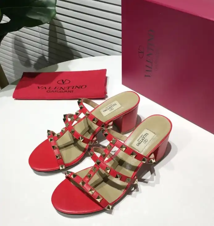 hype Valentino High Heels