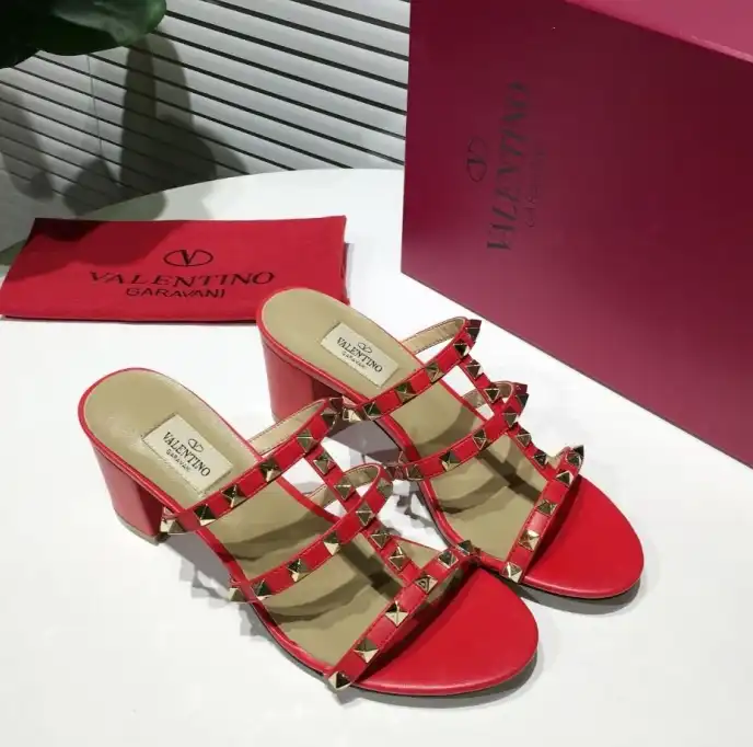 hype Valentino High Heels