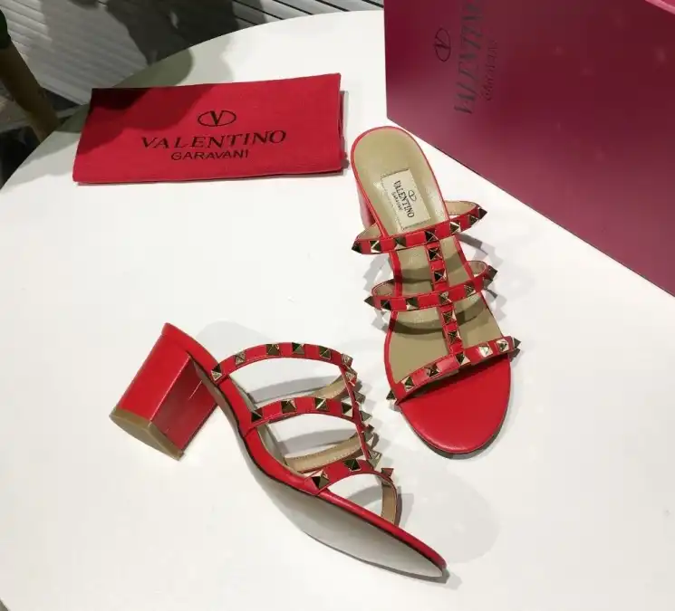 hype Valentino High Heels