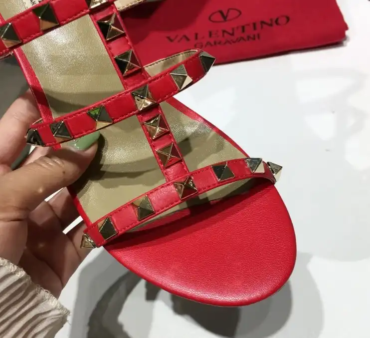 hype Valentino High Heels