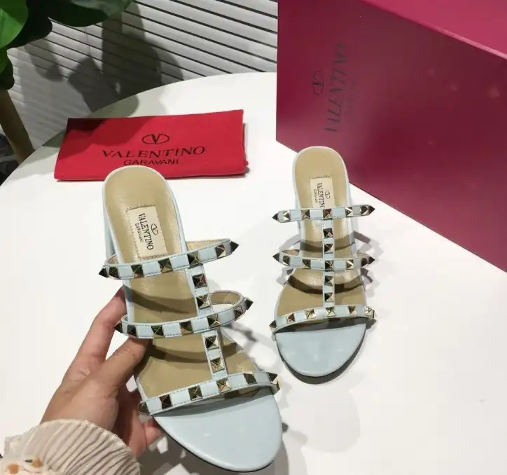 hype Valentino High Heels