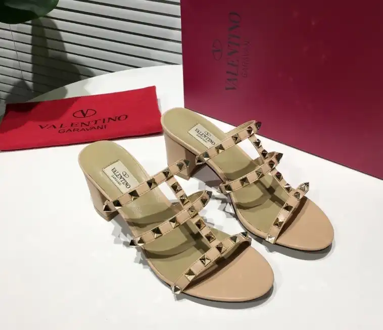 hype Valentino High Heels