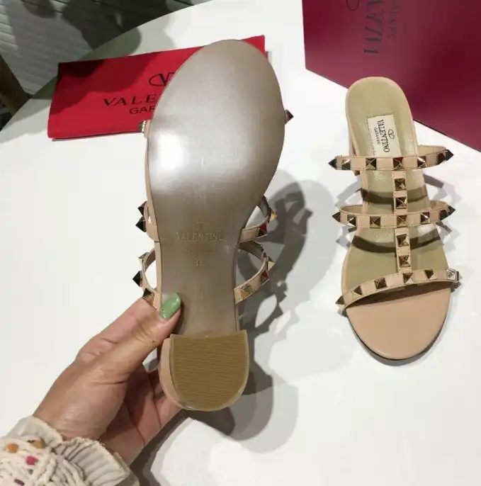 hype Valentino High Heels