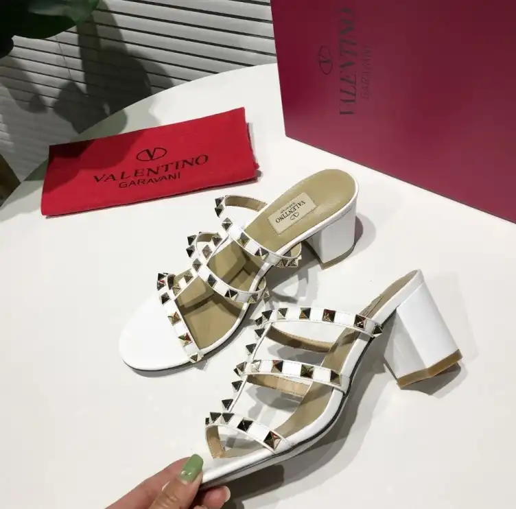 hype Valentino High Heels