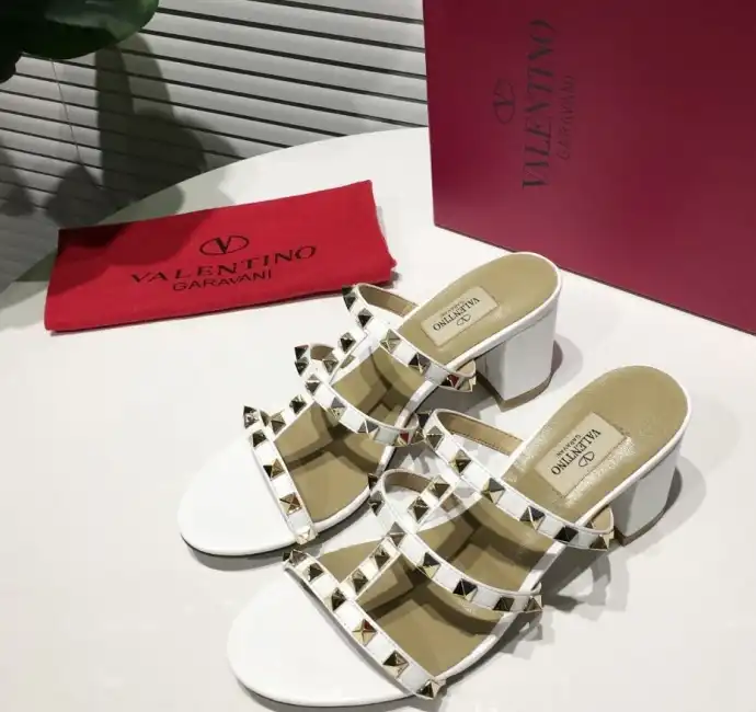 hype Valentino High Heels