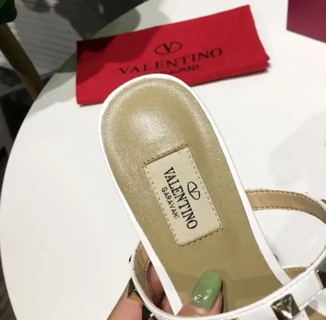 hype Valentino High Heels