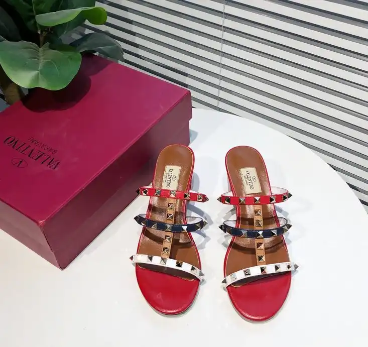 hype Valentino High Heels