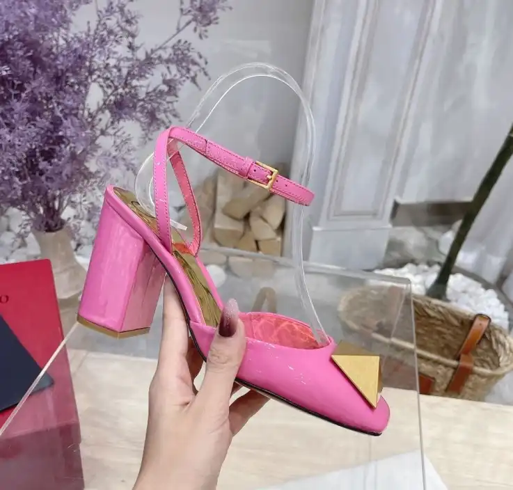 hype Valentino High Heels