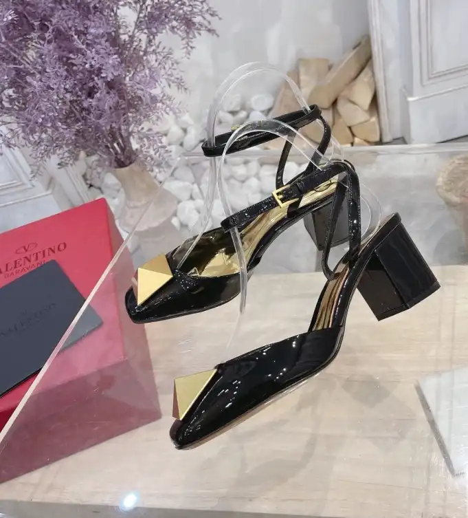 hype Valentino High Heels