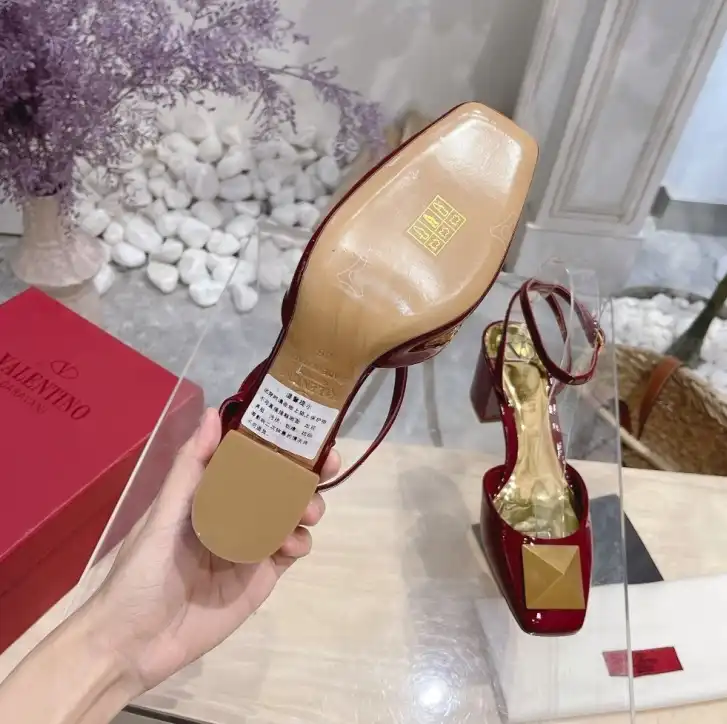 hype Valentino High Heels