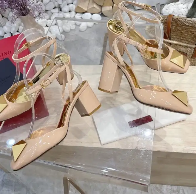 hype Valentino High Heels