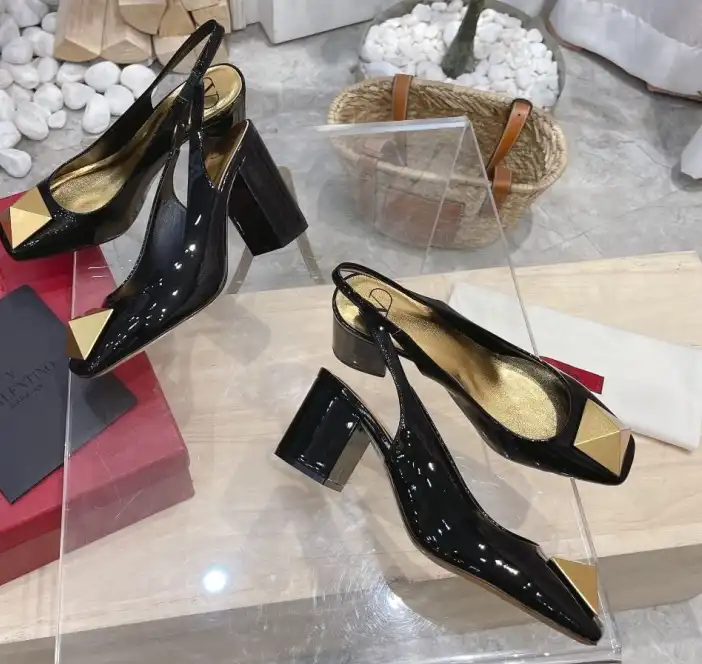 hype Valentino High Heels