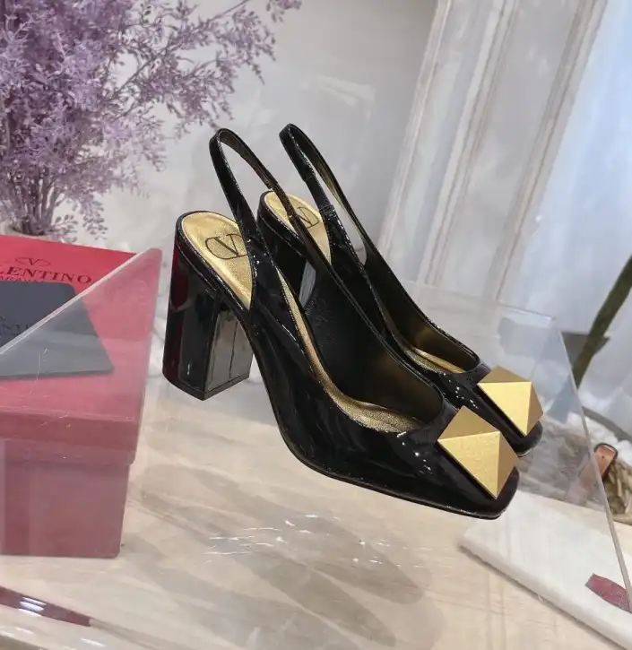 hype Valentino High Heels