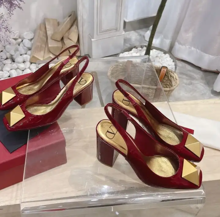 hype Valentino High Heels