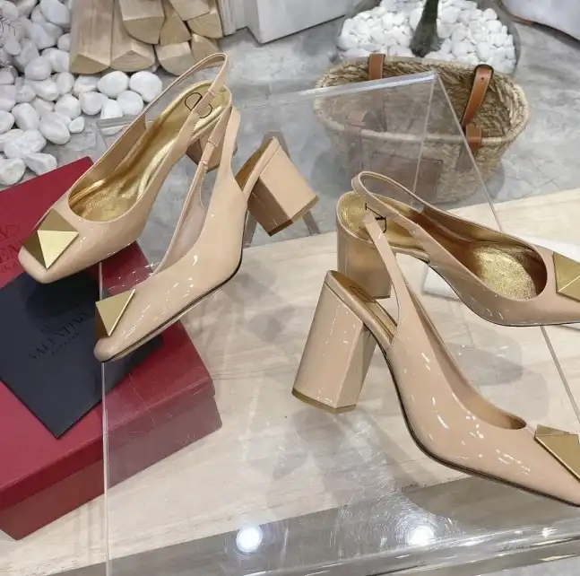 hype Valentino High Heels