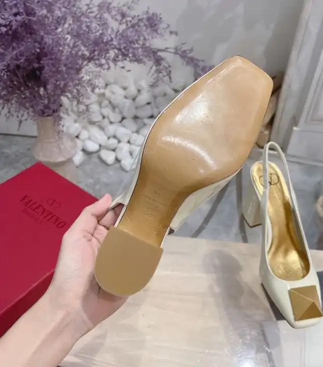 hype Valentino High Heels