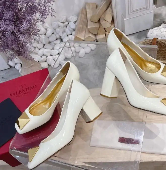 hype Valentino High Heels