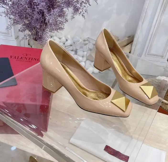 hype Valentino High Heels