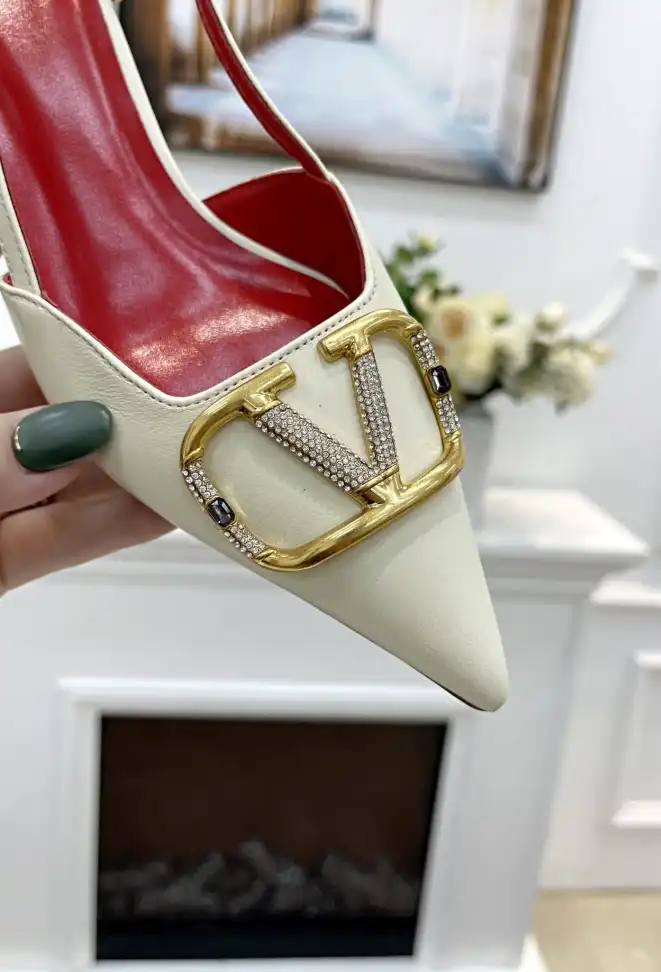 hype Valentino High Heels