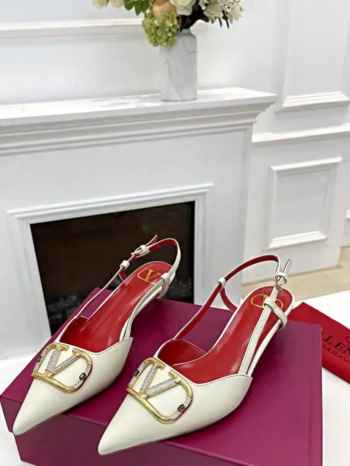 hype Valentino High Heels