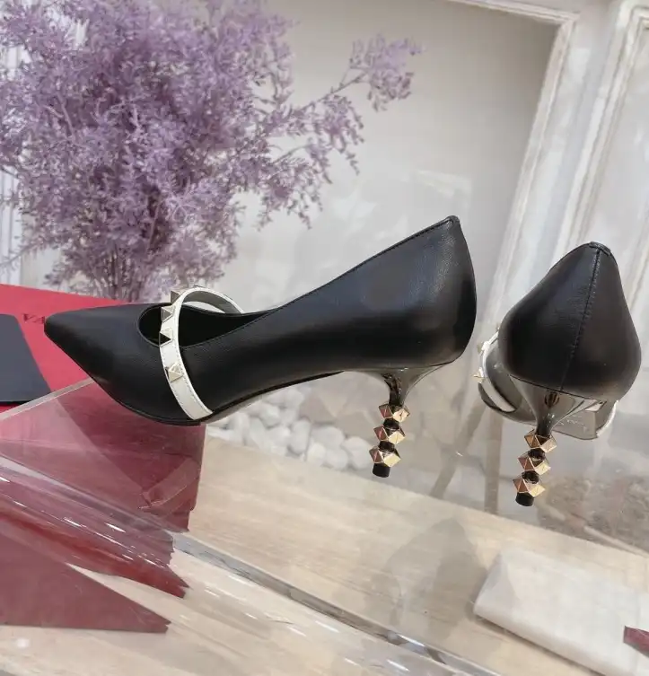 hype Valentino High Heels