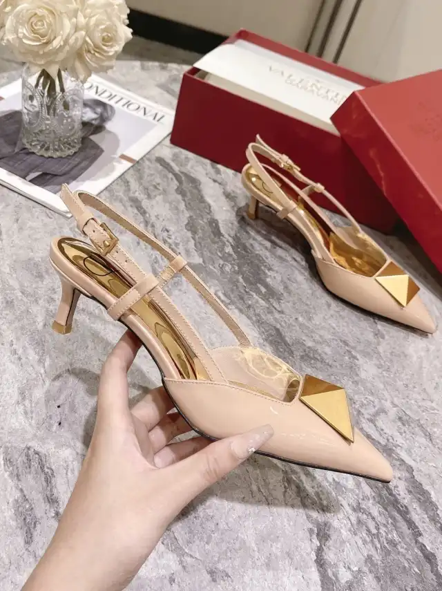 hype Valentino Sandals