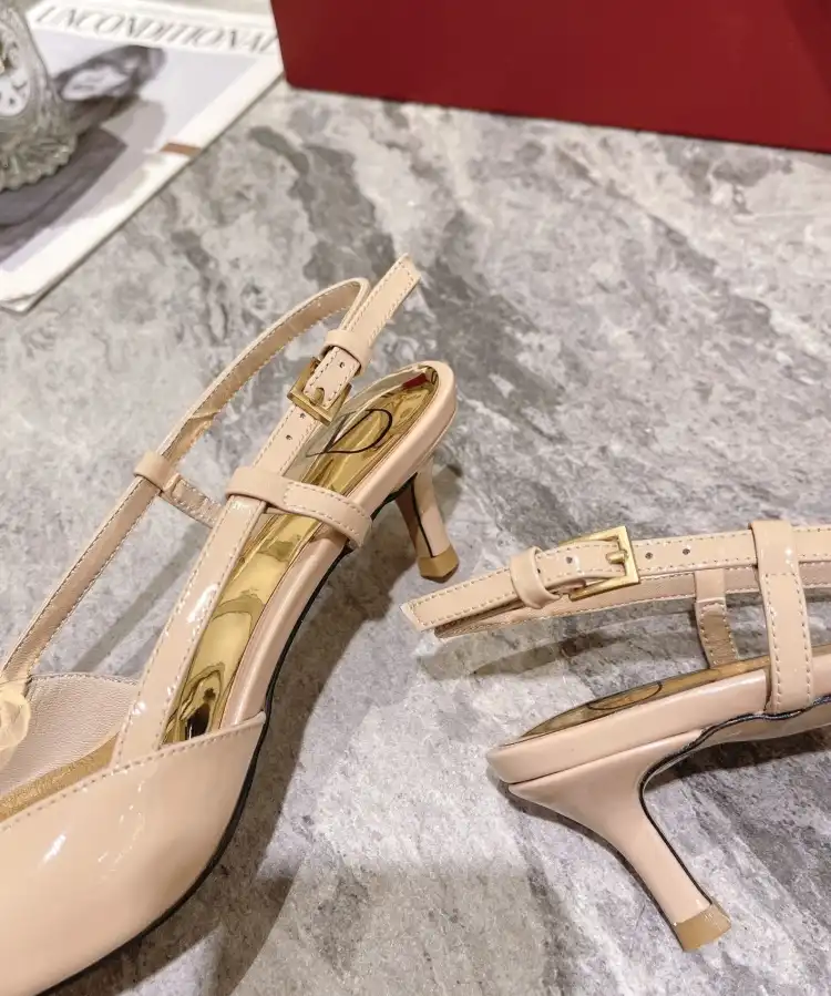 hype Valentino Sandals