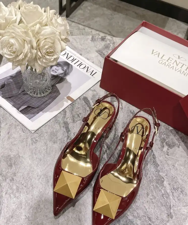 hype Valentino Sandals