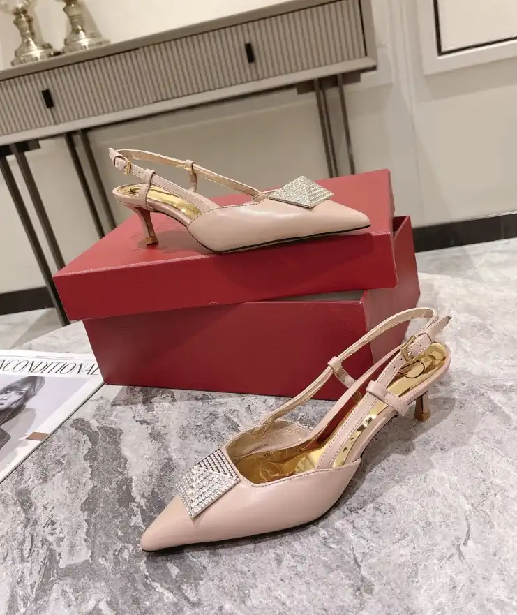 hype Valentino Sandals