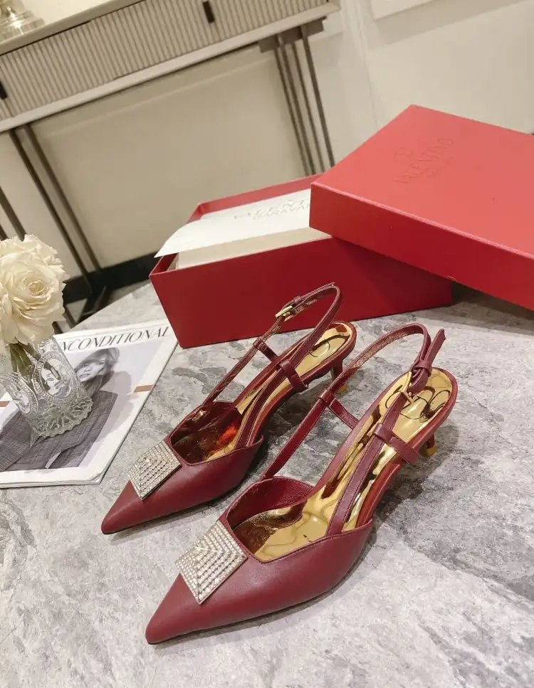 hype Valentino Sandals