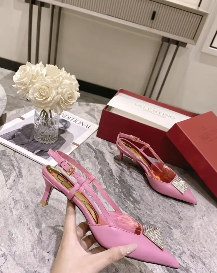 hype Valentino Sandals