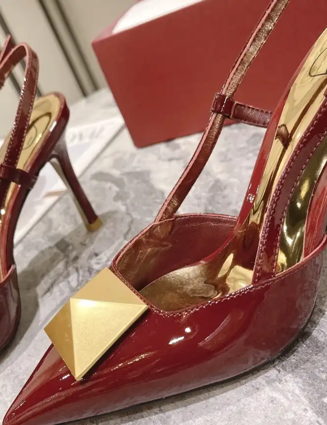 hype Valentino High Heels