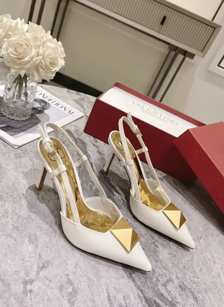 hype Valentino High Heels