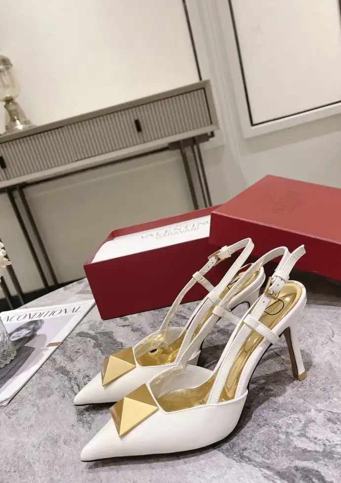 hype Valentino High Heels