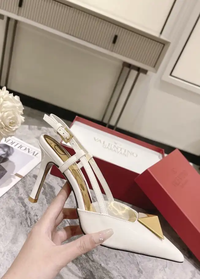 hype Valentino High Heels